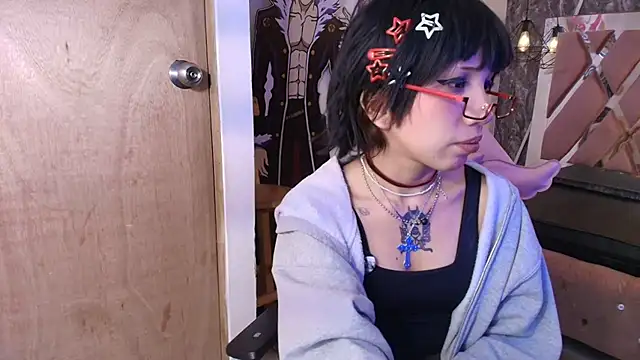 Terraelowen Chat XXX in diretta