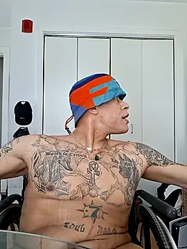 LaloSalamanca69 Show in webcam