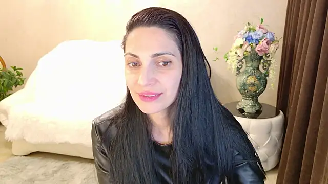 Chat XXX en directo de LovelyBeatrice