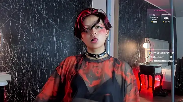 YuuMiko Chat XXX in diretta