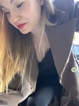 XXX chat uživo modela Lady__Maria