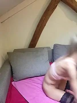 Chat XXX en directo de jennyy256