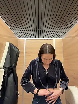 Holly_Play – Live XXX-chat