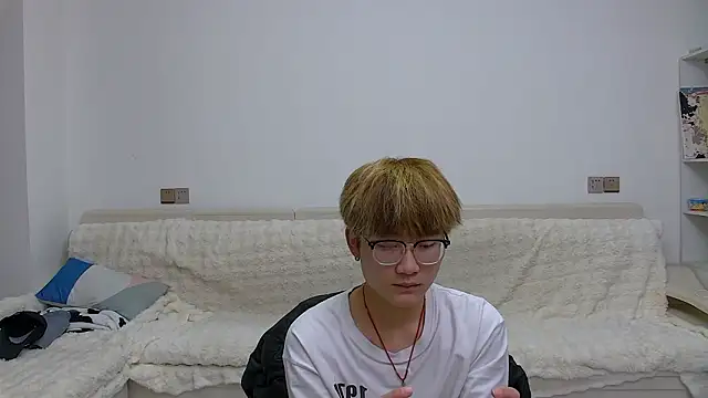 دردشة KK-cuteboy الجنسية المباشرة