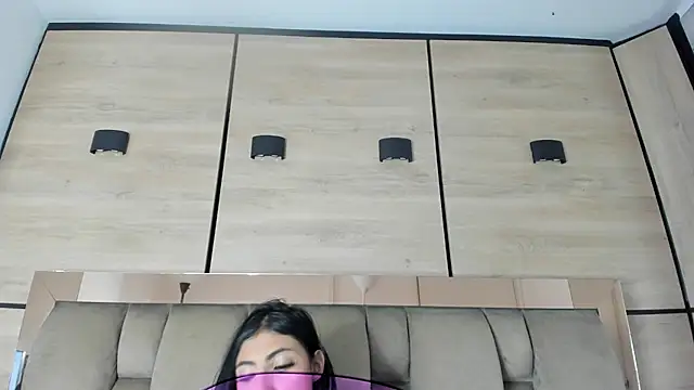 Chat +18 de karol_lewiss ao vivo