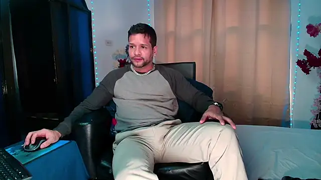 LucasGaeeln Live XXX chat