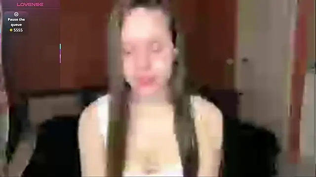 Chat +18 de SanoraVillnave ao vivo