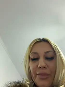 SonyaJoy's Webcam Show