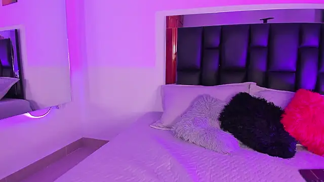 Isabella_Moon9 Adlı Modelin Web Kamerası Şovu