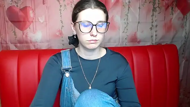 LilianaShine 在線直播表演