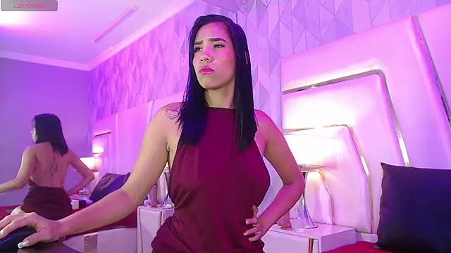 MiaKarsson Chat XXX live