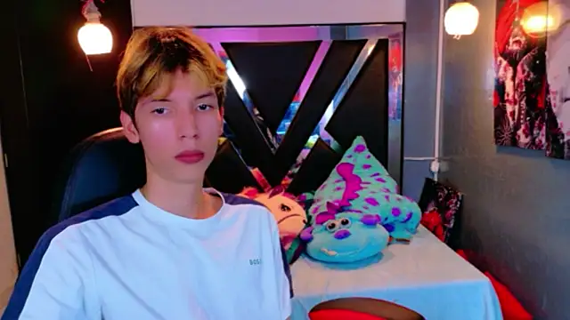 Show modela Liam_Green1 na web-kameri