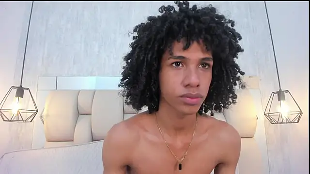 Chat +18 de Johan_gz_ ao vivo