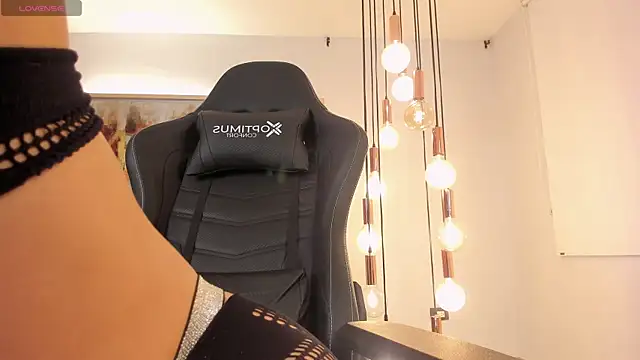 KylaMorrison Adlı Modelin Canlı XXX Sohbeti