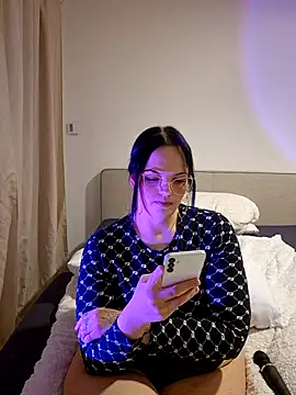 JUJUICY- Live XXX-Chat