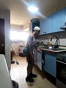 Alison_fitness Show Webcam