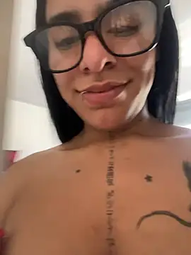 SaraAndrade_'s Live XXX Chat