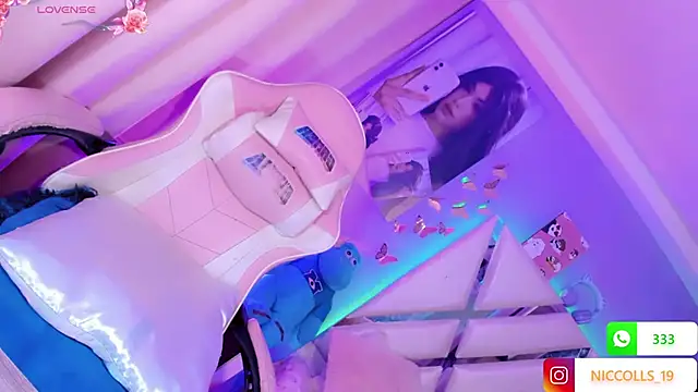 Niccolls_Princess_のライブXXXチャット