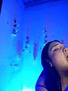 Emy_cutee élő XXX-chatje