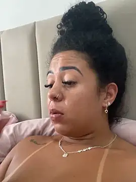 Cachinhossfd's Live XXX Chat