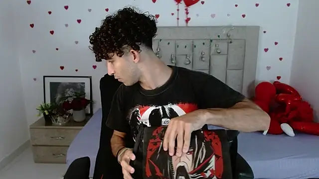 Chatroom XXX en direct de Caius_fox