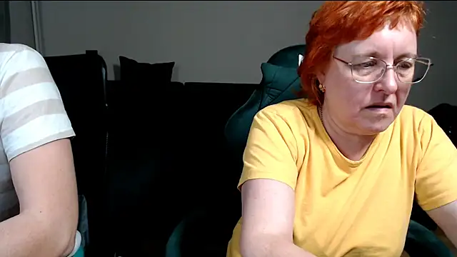 JoannaAndNeighbour Live XXX-Chat