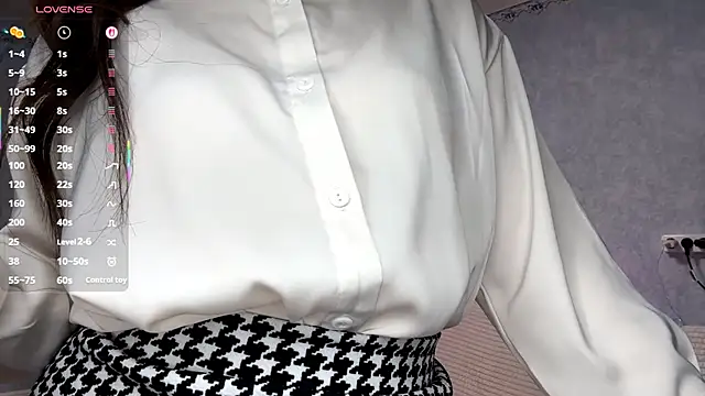 Chat +18 de Lia_rise ao vivo