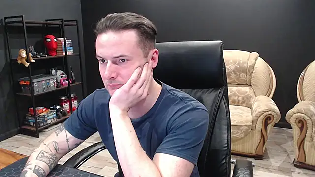 MihasikD Show in webcam