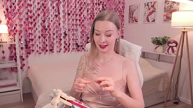 MissRightX live XXX chat