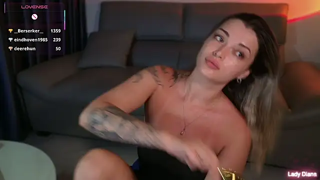 Chat +18 de LadyDiLancaster ao vivo