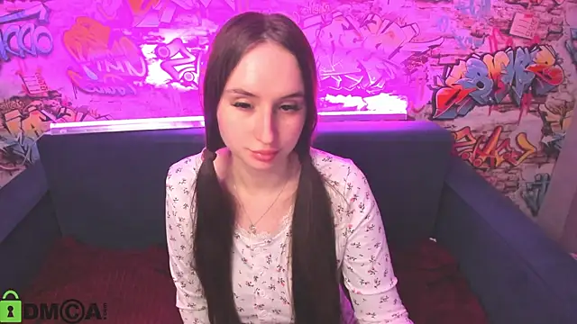 Chat XXX ao vivo de Kira__Sweet