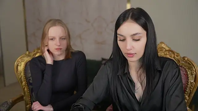 Show modela Mila_Rose054 na web-kameri