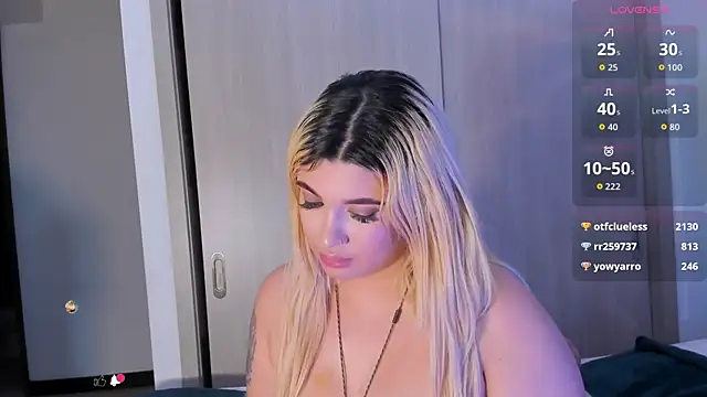 XXX chat uživo modela khloe__018