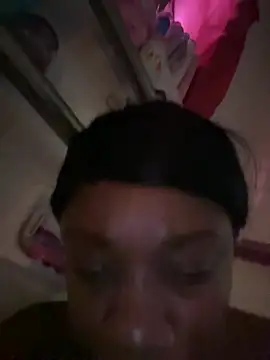 Show modela Blackberry39 na web-kameri