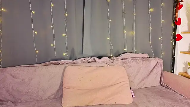 IvetteLabore's Live XXX Chat