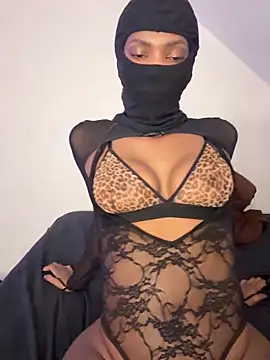 KiaraAmara Webcamshow