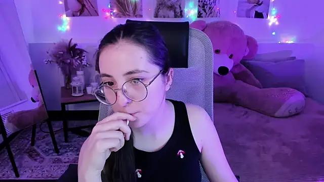 VirtuallVoyant Live XXX Chat