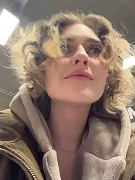 KellyKeler Adlı Modelin Canlı XXX Sohbeti