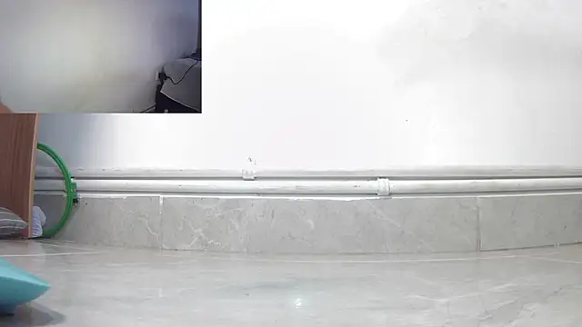 SAT--SU_U Chat XXX in diretta