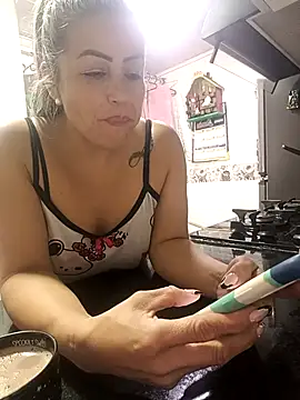 Онлайн чат XXX maynor_1998