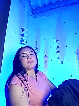 Emy_cutee Chat XXX in diretta