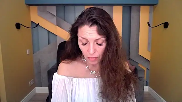 Онлайн чат XXX EllaLong