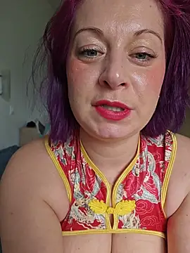 Chaudesquirt Live XXX-chat