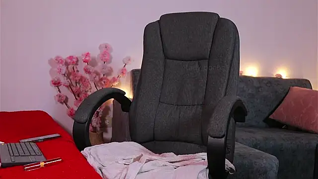 kathieandpovcock1 élő XXX-chatje