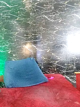 crislingery_dolliのウェブカメラショー