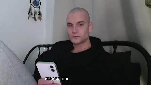 ETHAN_MOORE: απευθείας συνομιλία ΧΧΧ