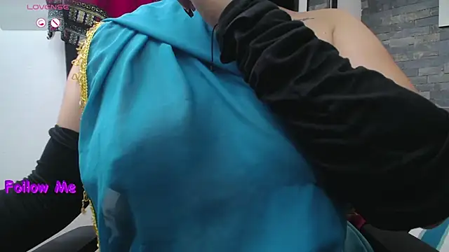 Pokazy przed kamerką – dayadubey_