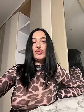 Show modela Black_swan7777 na web-kameri