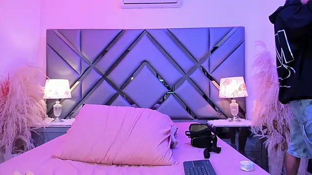 Milan_LewisS Chat XXX in diretta