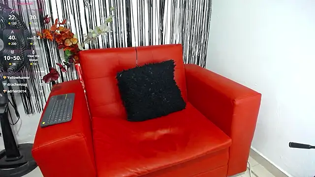 mailyn_pym élő XXX-chatje